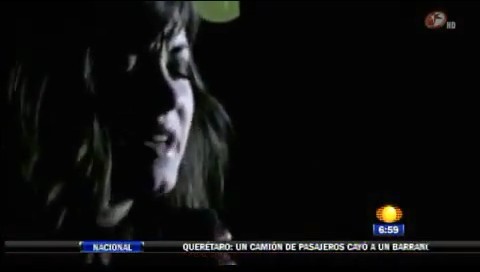 bscap0337 - Demi - Entrevista en Mexico Soy Fan de Danna Paola
