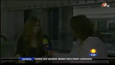 bscap0390 - Demi - Entrevista en Mexico Soy Fan de Danna Paola