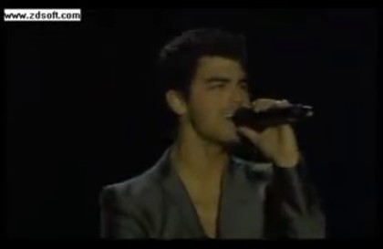 bscap0518 - Demilush and Jonas Brothers - Wouldnt Change a Thing - Foro Sol Octomber 24 2010 Part oo2
