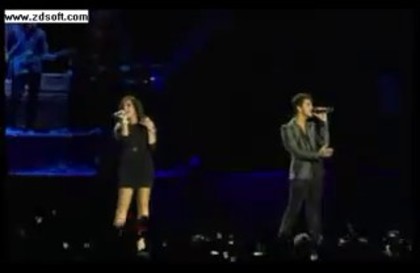 bscap0522 - Demilush and Jonas Brothers - Wouldnt Change a Thing - Foro Sol Octomber 24 2010 Part oo2