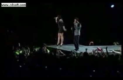 bscap0492 - Demilush and Jonas Brothers - Wouldnt Change a Thing - Foro Sol Octomber 24 2010 Part oo1