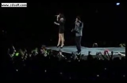 bscap0495 - Demilush and Jonas Brothers - Wouldnt Change a Thing - Foro Sol Octomber 24 2010 Part oo1