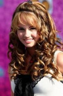 images (23) - Poze debby ryan