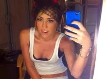 images (17) - Poze Mylei Cyrus