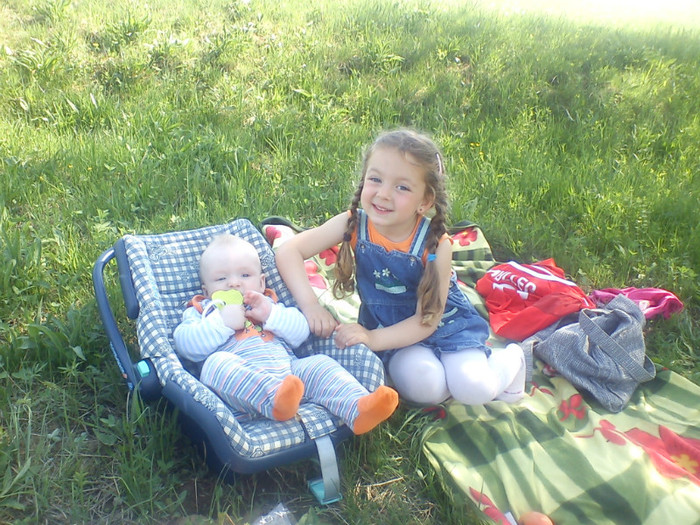 DSC00017 - SA MAI NASCUT INCA UN INGERAS ZSOLT