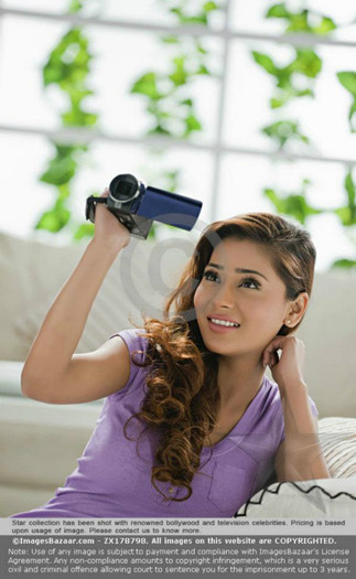 578021_213138045468104_100003157303250_373443_1846347275_n - xxSadhna-Sara Khanxx
