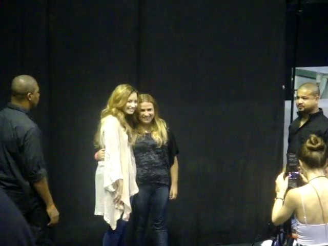 bscap0153 - Demi - Meet And Greet Belo Horizonte - Brazil