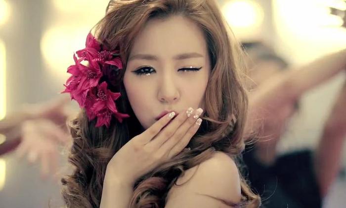 snsd-twinkle-tiffany - Tiffany o
