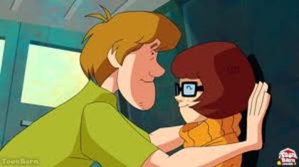  - Velma si Shaggy-un cuplu