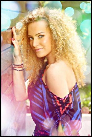 377870_300624193323321_217875138264894_955055_1364193242_n - x-Alexia Talavutis
