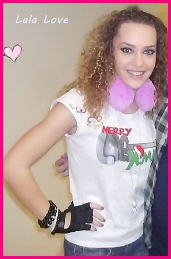 378630_278206142231793_217875138264894_885143_1949287502_n - x-Alexia Talavutis