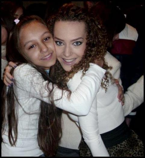 392082_284884091563998_217875138264894_905517_1479818833_n - x-Alexia Talavutis