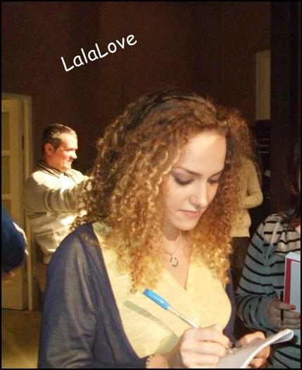 405285_292790980773309_217875138264894_934372_2068668594_n - x-Alexia Talavutis