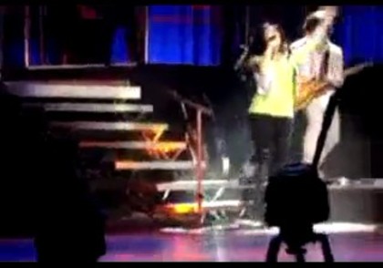 bscap0087 - Demilush - Falls On Stage And Laughs