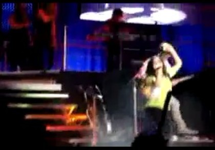 bscap0092 - Demilush - Falls On Stage And Laughs