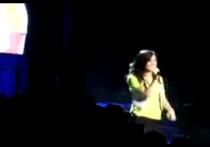 bscap0112 - Demilush - Falls On Stage And Laughs