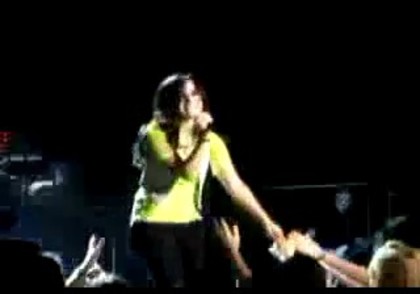 bscap0122 - Demilush - Falls On Stage And Laughs