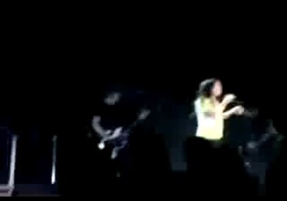 bscap0151 - Demilush - Falls On Stage And Laughs