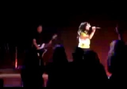 bscap0158 - Demilush - Falls On Stage And Laughs