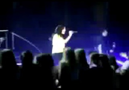 bscap0164 - Demilush - Falls On Stage And Laughs