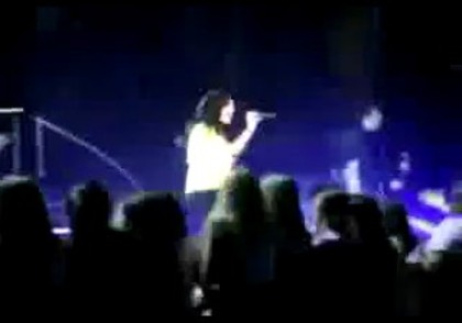 bscap0166 - Demilush - Falls On Stage And Laughs