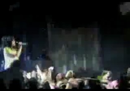 bscap0177 - Demilush - Falls On Stage And Laughs