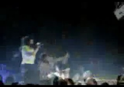 bscap0180 - Demilush - Falls On Stage And Laughs