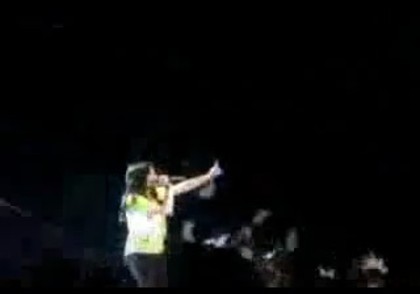 bscap0184 - Demilush - Falls On Stage And Laughs