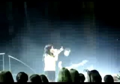 bscap0191 - Demilush - Falls On Stage And Laughs