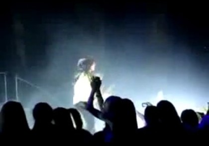 bscap0213 - Demilush - Falls On Stage And Laughs