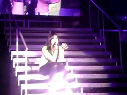 bscap0004 - Demi makes a speech after falling up the stairs in Atlanta