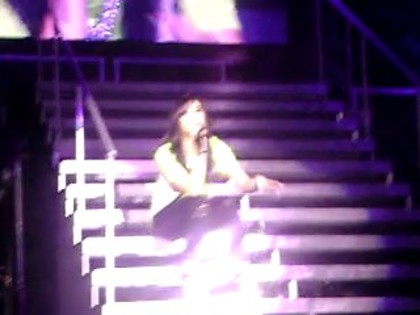 bscap0019 - Demi makes a speech after falling up the stairs in Atlanta
