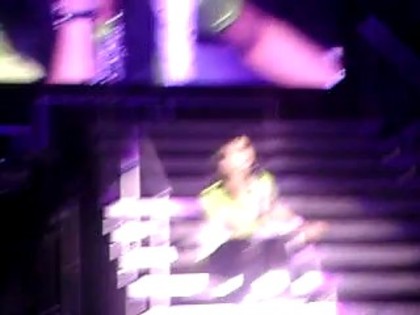 bscap0028 - Demi makes a speech after falling up the stairs in Atlanta