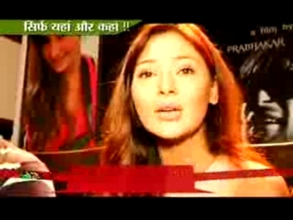 00_02_14 - sara khan 4