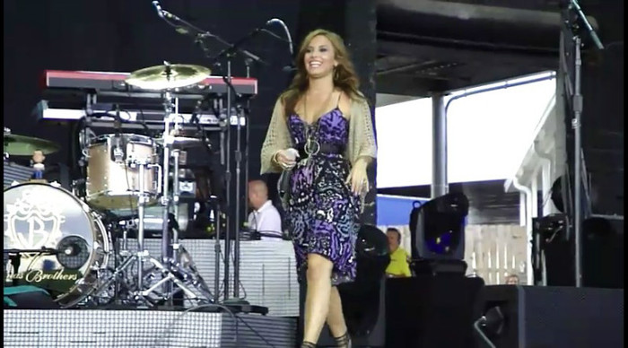 bscap0026 - Demi Entrance Soundcheck
