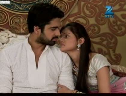 vlcsnap2012020808h52m32 - xxRubina Dilaik si Avinash Sachdevxx