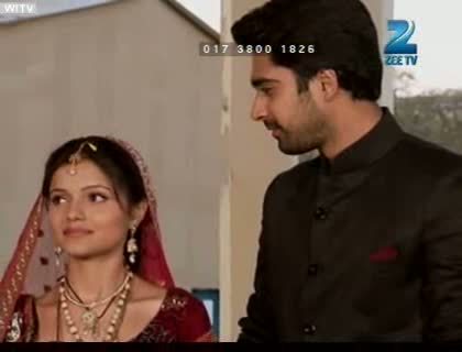 vlcsnap2012021610h04m48 - xxRubina Dilaik si Avinash Sachdevxx