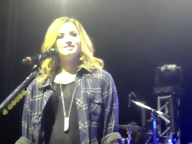 bscap0023 - Demilush - Answers Fans Question Would You Go Lesbian For Lovatics Sao Paulo Brazil