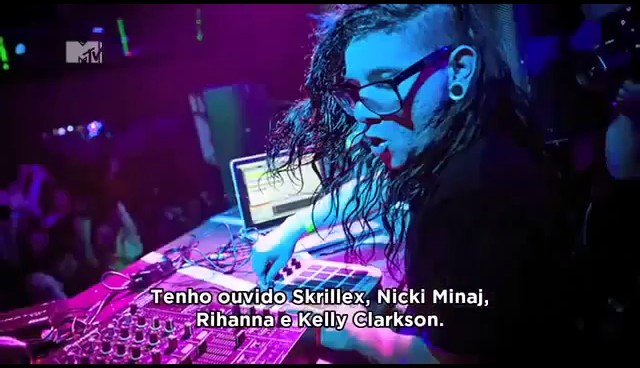bscap0031 - Demi Says She Listens To Skrillex Nicki Minaj Rihanna Kelly Clarkson MTV Brazil