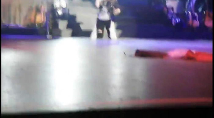 bscap0015 - Demi Slips On Stage At Her Concert In Mexico City MX