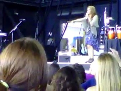 bscap0096 - Demi hugging little girl talking about shoes