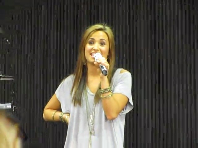 bscap0059 - Demi Lovato answers questions soundcheck 09 01 10