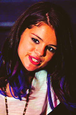 tumblr_ly7x7pNjLu1r3qmgao4_250