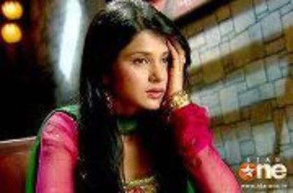 574011_100001036678909_548150442_n - jennifer winget 4