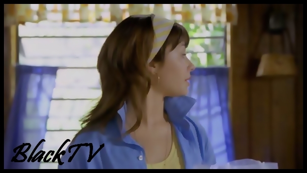 M-a ingropat in curtea din spatele casei dupa si-a facut bagajele si a plecat.