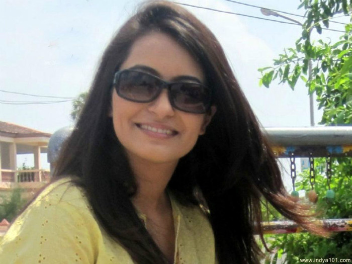 Anisha_Kapur_Wallpaper_aymga_Indya101(dot)com