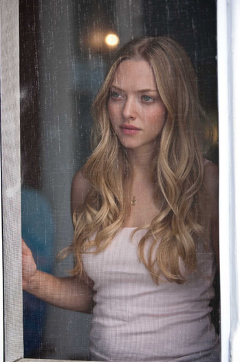 27 - Amanda Seyfried