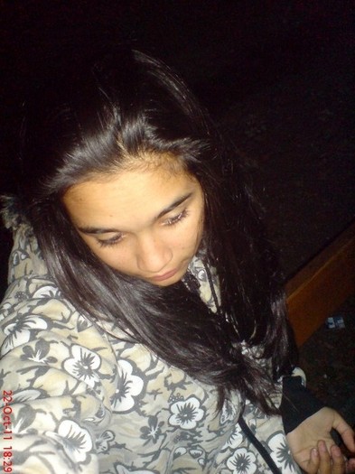 50930886_KYDHDSHQQ - Just me