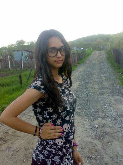 26042012755 - Just me