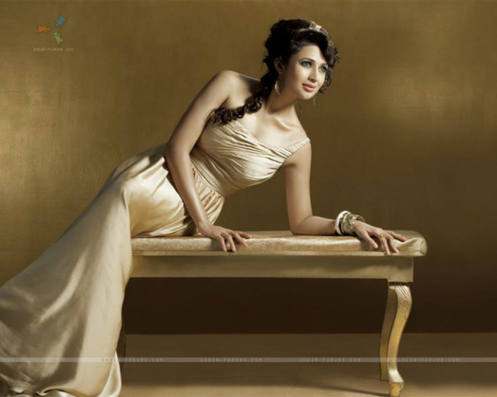 Divyanka (15) - Just me